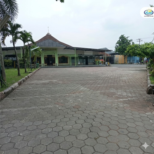 Suasana Masjid           